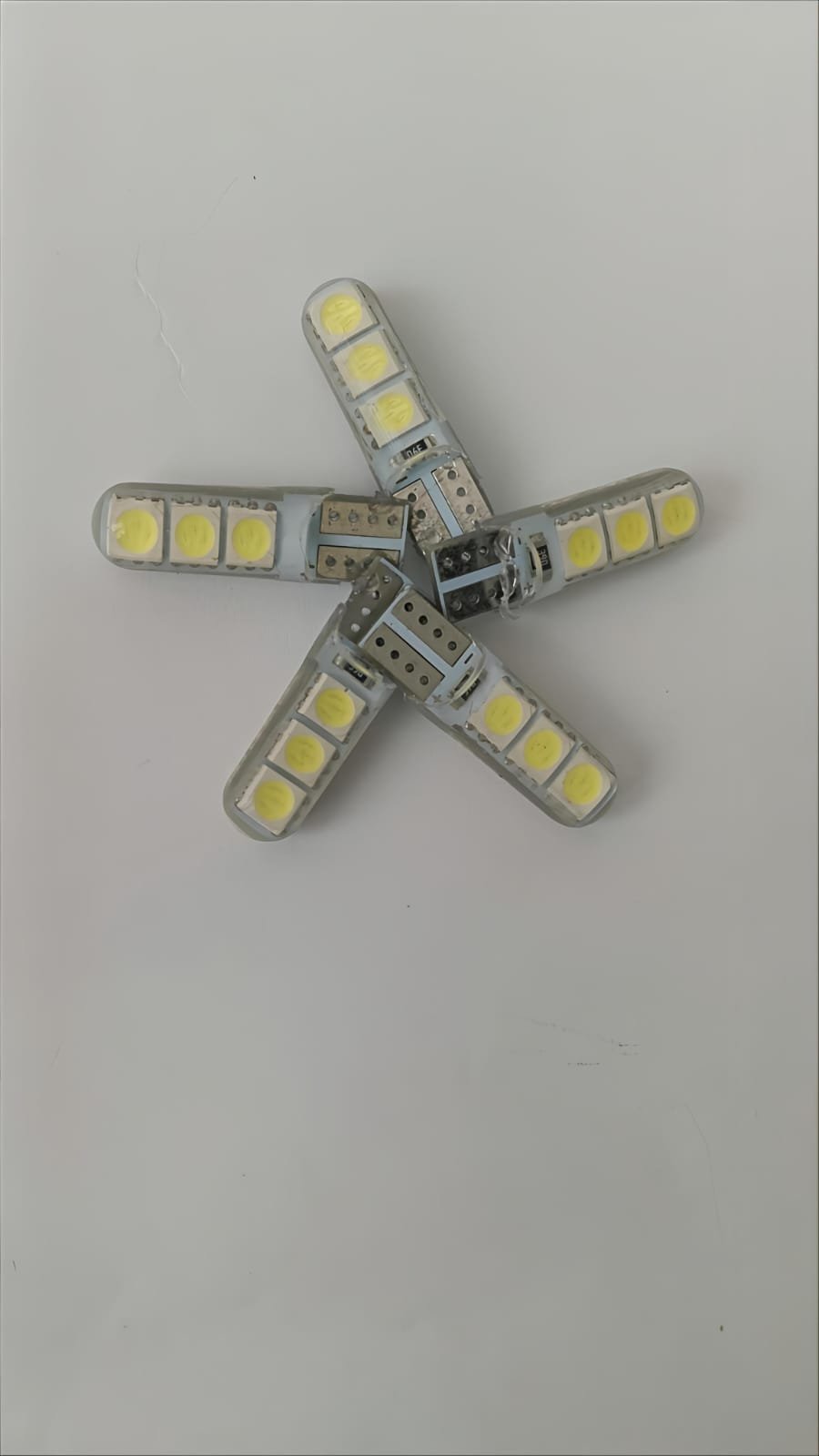 BOMBILLO COCUYO SILICONA 6 LED BLANCO FIJO